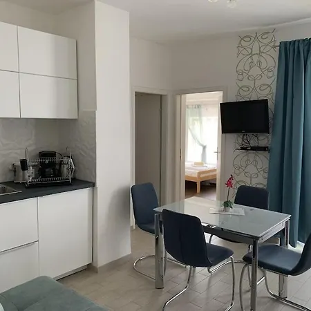 Benni 3 Comfortable Casa vacanze Medolino